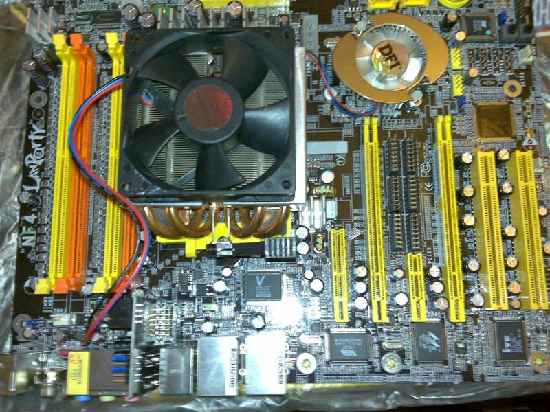 dfi nfa + amd 4800x2.jpg